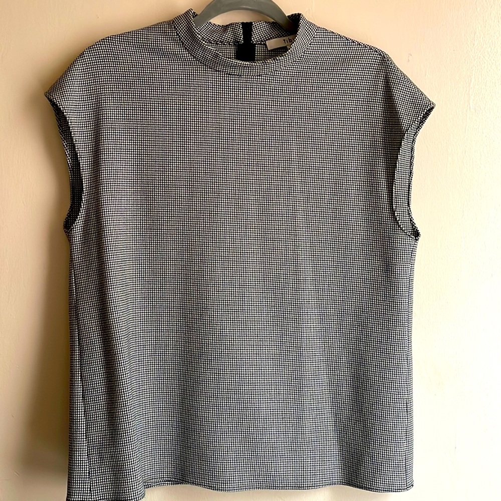 MOCK NECK SLEEVELESS TOP 🤩